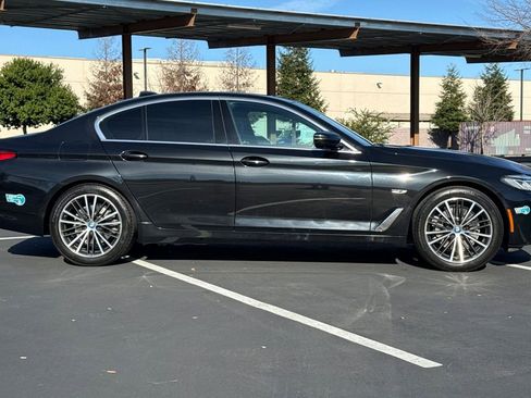 Used 2023 BMW 530e xDrive image 10