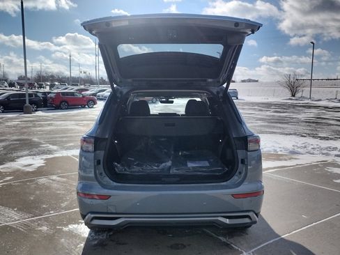 New 2026 Mitsubishi Outlander SE image 17