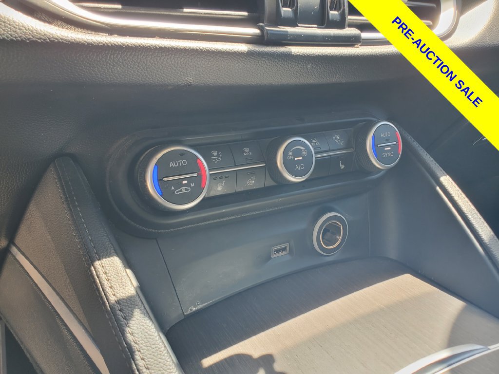 Used 2021 Alfa Romeo Stelvio Ti w/ Nero Edizione AWD/4WD image 31