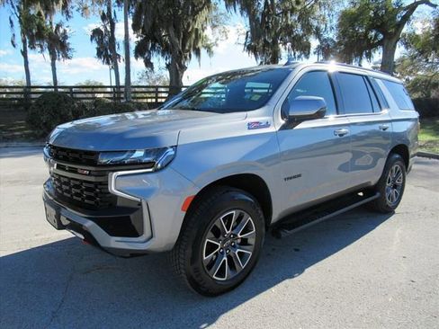 Used 2024 Chevrolet Tahoe Z71 w/ Luxury Package image 3