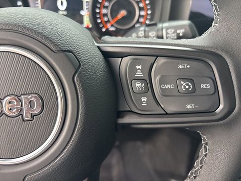 New 2026 Jeep Wrangler Unlimited Rubicon AWD/4WD image 15