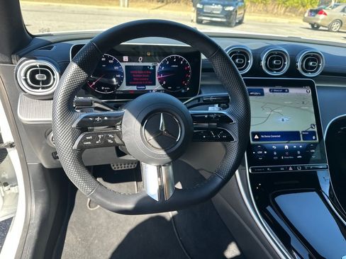 Certified 2025 Mercedes-Benz CLE 300 4MATIC Coupe image 2