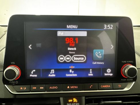 Used 2025 Nissan Altima 2.5 SR AWD/4WD image 5