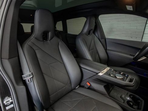 Used 2025 BMW iX xDrive50 image 20