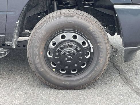 New 2026 RAM 3500 Big Horn AWD/4WD image 10