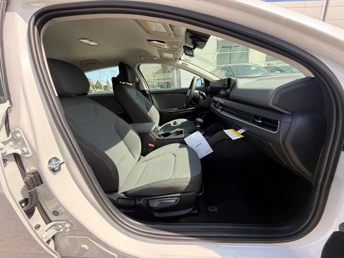 Used 2025 Kia K4 FWD image 10
