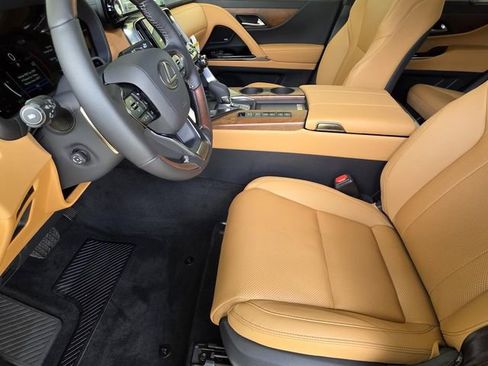 New 2026 Lexus LX 700h Luxury AWD/4WD image 6
