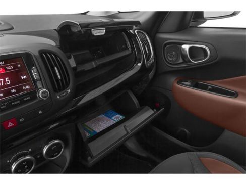 Used 2015 FIAT 500L Trekking FWD image 19