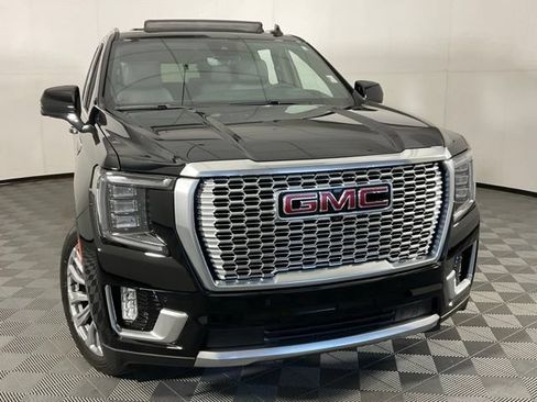 Used 2024 GMC Yukon Denali w/ Denali Reserve Package AWD/4WD image 38