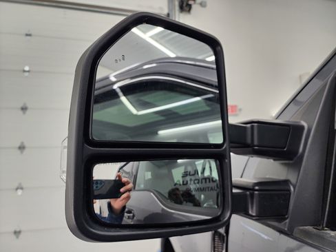 Used 2021 Ford F250 Lariat image 36