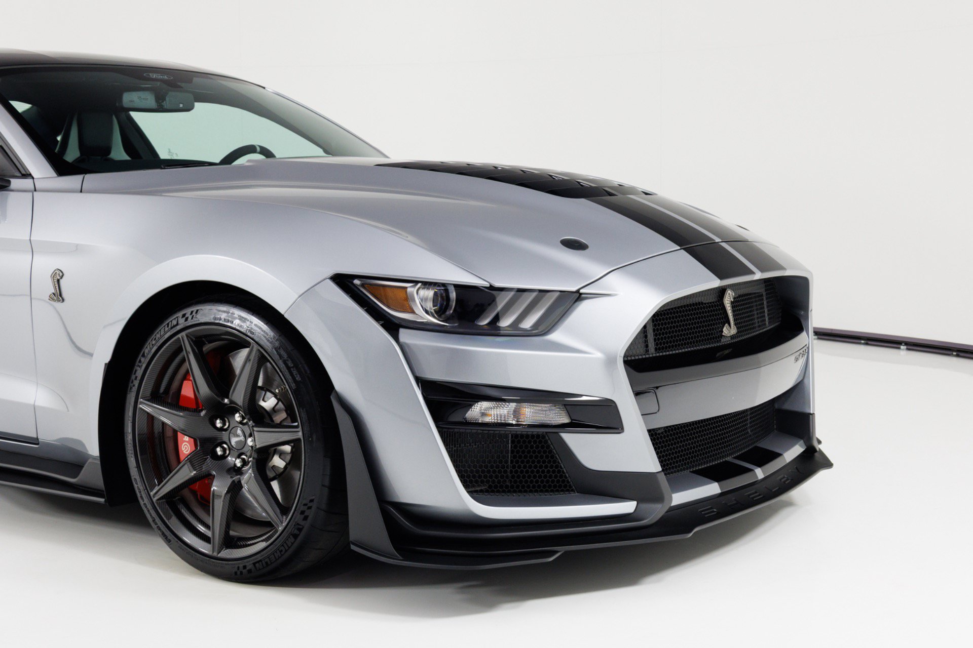 Used 2021 Ford Mustang Shelby GT500 w/ Carbon Fiber Track Pack RWD image 60