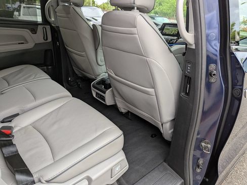 Used 2023 Honda Odyssey Elite image 42