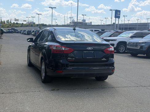Used 2014 Ford Focus SE FWD image 7