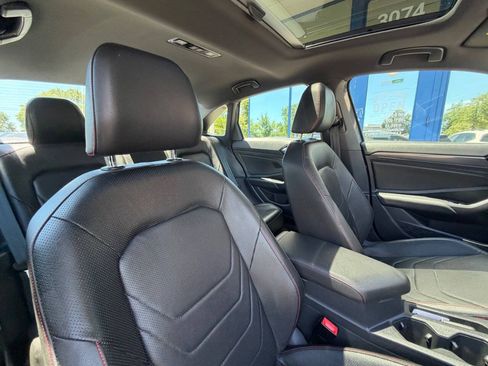 Used 2019 Volkswagen Jetta GLI Autobahn FWD image 23