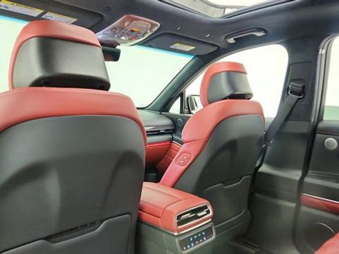 Used 2025 Genesis GV80 3.5T e-SC image 30