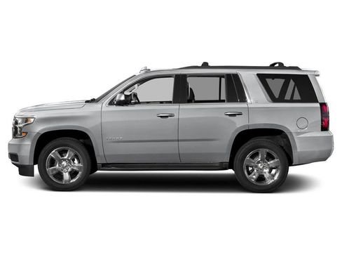 Used 2015 Chevrolet Tahoe LT w/ Luxury Package AWD/4WD image 3