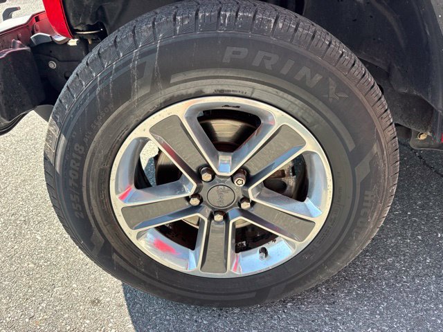 Used 2018 Jeep Wrangler Unlimited Sahara AWD/4WD image 23