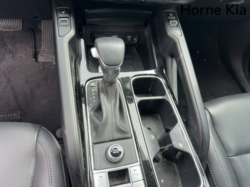 Certified 2024 Kia Telluride S FWD image 18