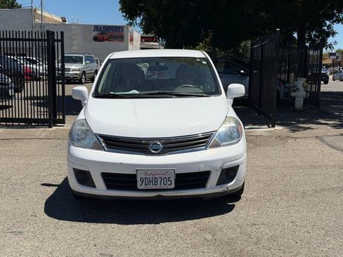 Used 2011 Nissan Versa 1.8 S FWD image 2