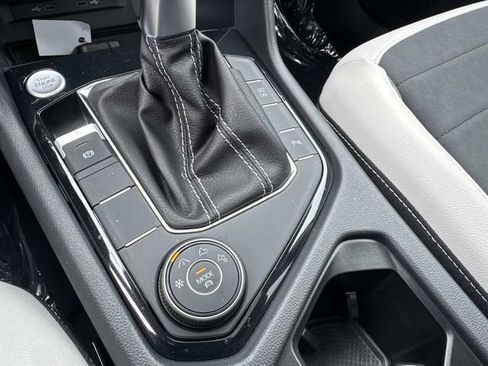 New 2026 Volkswagen Taos SE AWD/4WD image 21