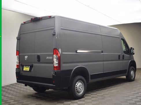 New 2026 RAM ProMaster 3500 w/ Premium Convenience Group image 6