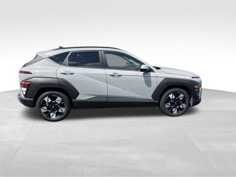 Used 2025 Hyundai Kona SEL FWD image 8