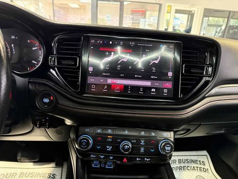 Used 2024 Dodge Durango GT AWD/4WD image 10
