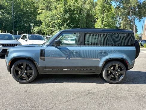 New 2026 Land Rover Defender 110 X-Dynamic SE AWD/4WD image 2