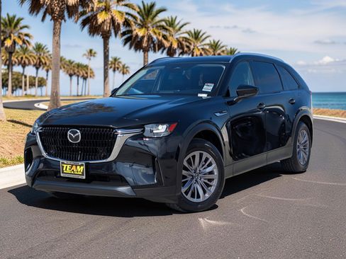 Used 2025 MAZDA CX-90 3.3 Turbo w/ Preferred Package AWD/4WD image 3