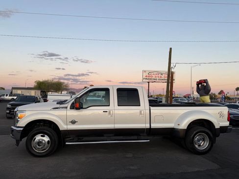 Used 2016 Ford F350 Lariat w/ Lariat Ultimate Package image 4