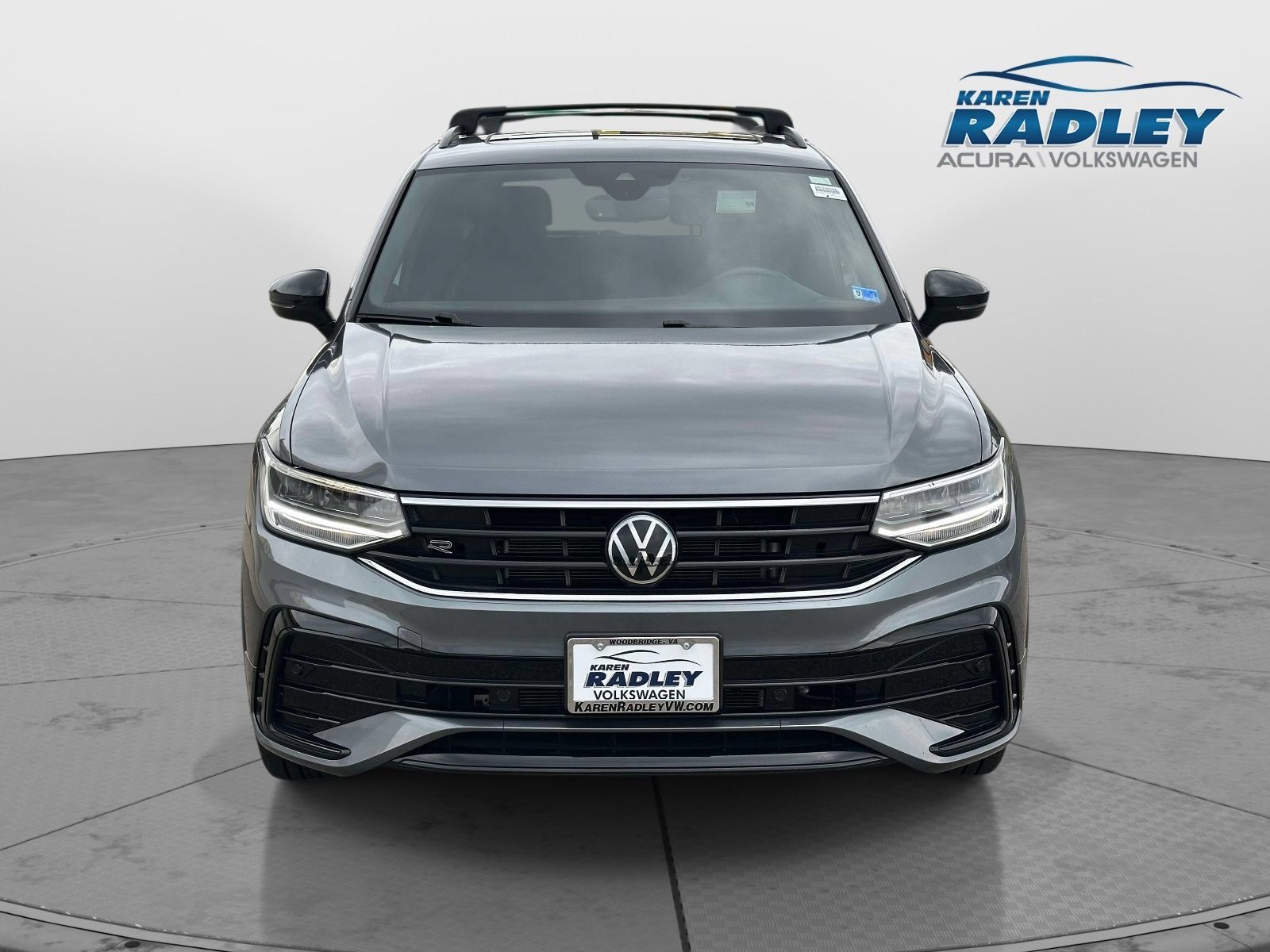 Certified 2024 Volkswagen Tiguan SE R-Line AWD/4WD image 6