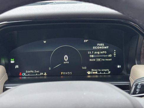 Used 2023 Lincoln Nautilus Reserve image 20