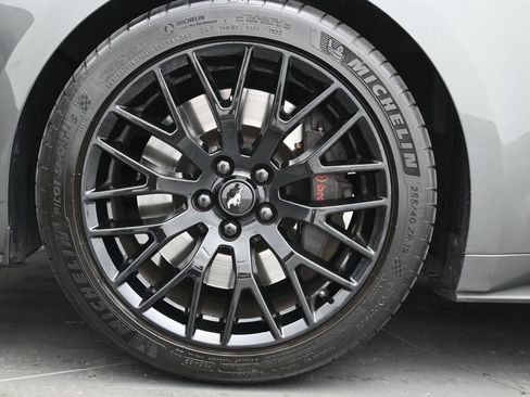 Used 2017 Ford Mustang GT Premium w/ GT Performance Package RWD image 30