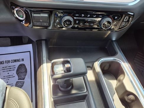 Used 2025 Chevrolet Silverado 1500 LTZ image 25