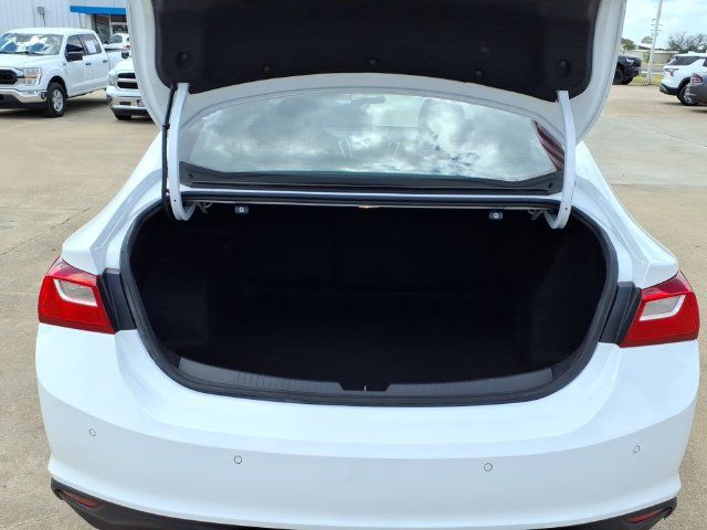 Used 2025 Chevrolet Malibu LT FWD image 7