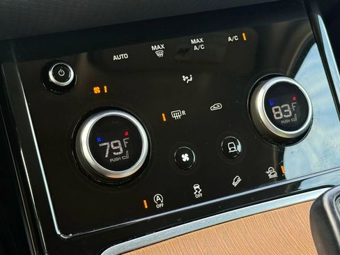 Used 2020 Land Rover Range Rover Evoque S image 36