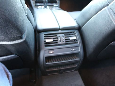 Used 2013 BMW 550i Sedan image 29