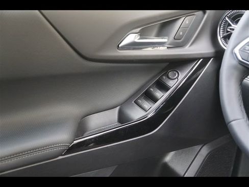 New 2026 Chevrolet Equinox LT image 14