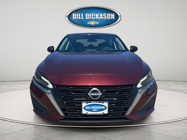Used 2025 Nissan Altima 2.5 SV FWD image 2