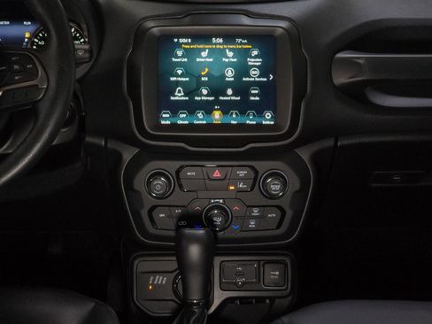 Used 2021 Jeep Renegade Limited image 30