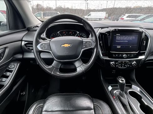 Used 2020 Chevrolet Traverse LT w/ LT Premium Package image 18