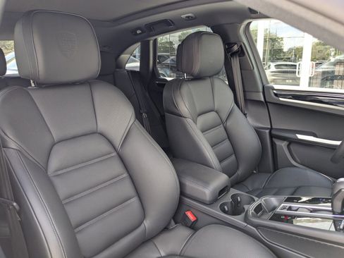 New 2026 Porsche Macan image 26