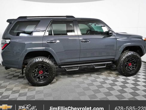 Used 2024 Toyota 4Runner TRD Off-Road Premium w/ Moonroof Package AWD/4WD image 2