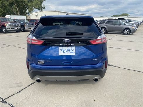 Certified 2022 Ford Edge Titanium image 6