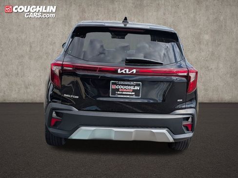 Used 2024 Kia Seltos LX AWD/4WD image 6