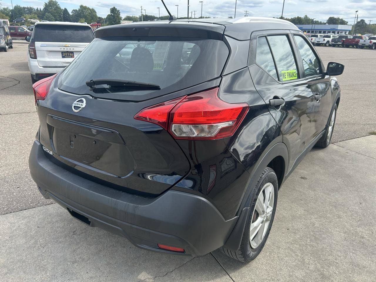 Used 2019 Nissan Kicks S FWD image 5