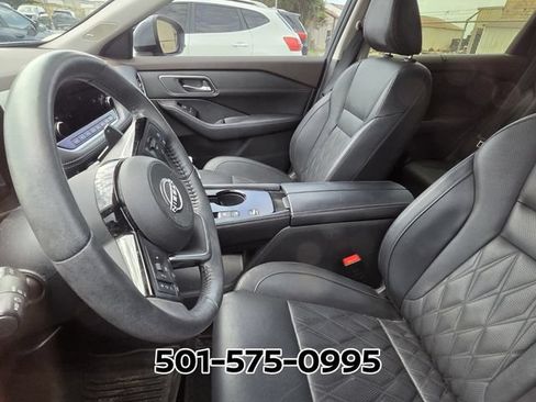 Used 2023 Nissan Rogue Platinum FWD image 10