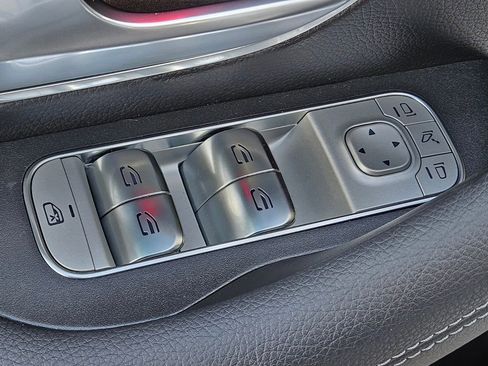 Certified 2025 Mercedes-Benz GLS 450 4MATIC image 14