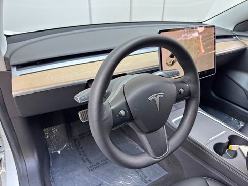 Used 2021 Tesla Model 3 Standard Range Plus RWD image 13