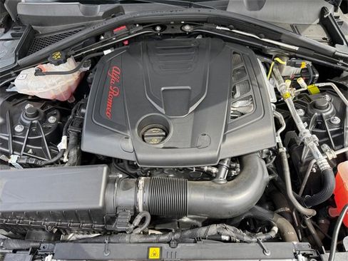 Used 2022 Alfa Romeo Giulia Veloce image 29